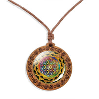 collier-annee-90-mandala-pendentif-bois-vintage