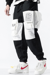 pantalon-cargo-noir-et-blanc-Y2K