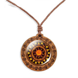 collier-annee-90-mandala-pendentif-bois-vintage